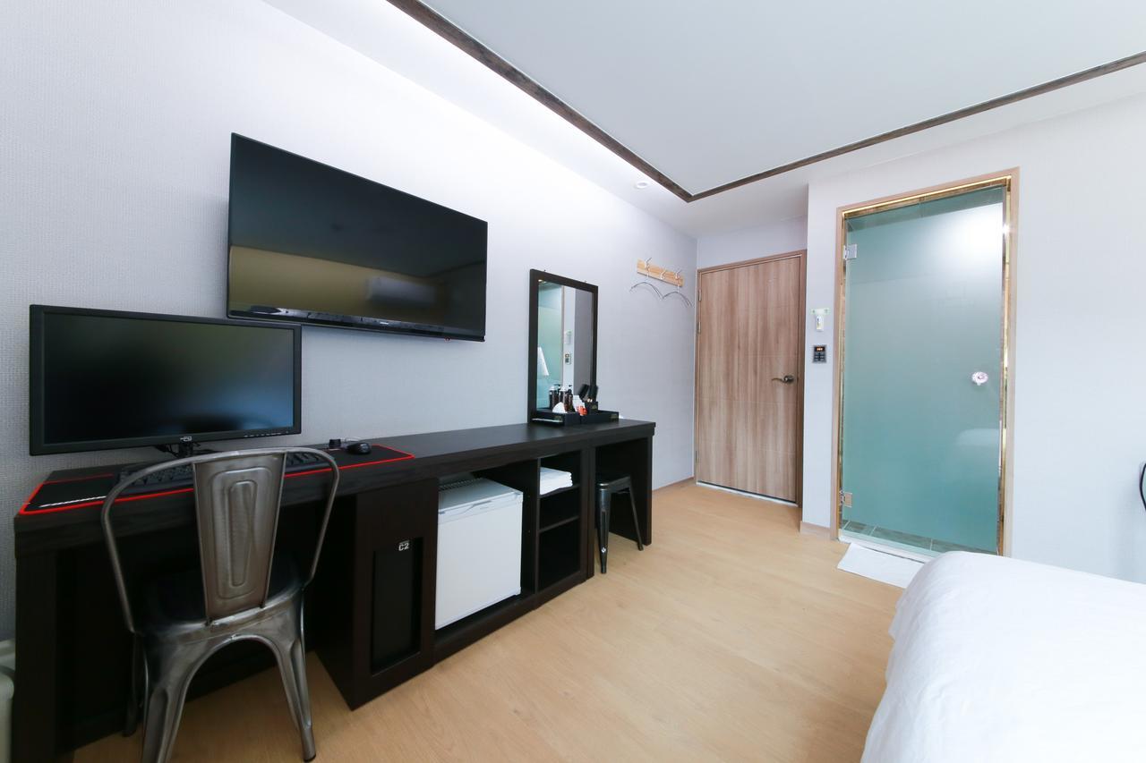 Noble Hotel Інчхон Екстер'єр фото